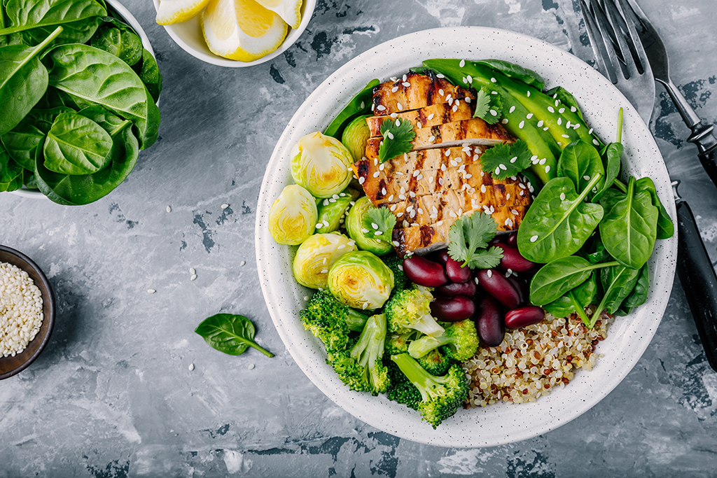 Santa Clarita healthy break room options and vending service